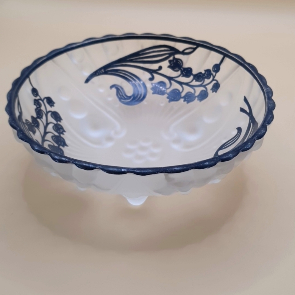 Small trinket dish